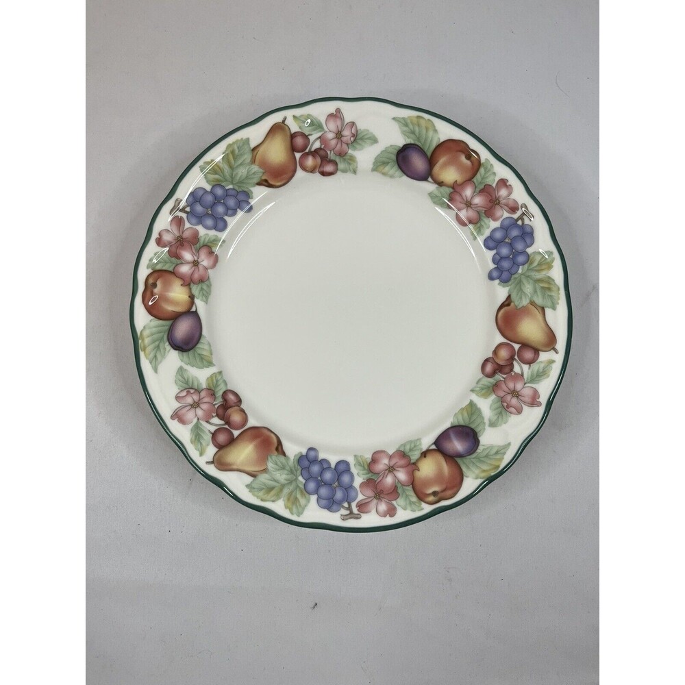 Vintage  Epoch "Market Day" Fruit Pattern Dinner Plates 10 1/2" Set Of 4